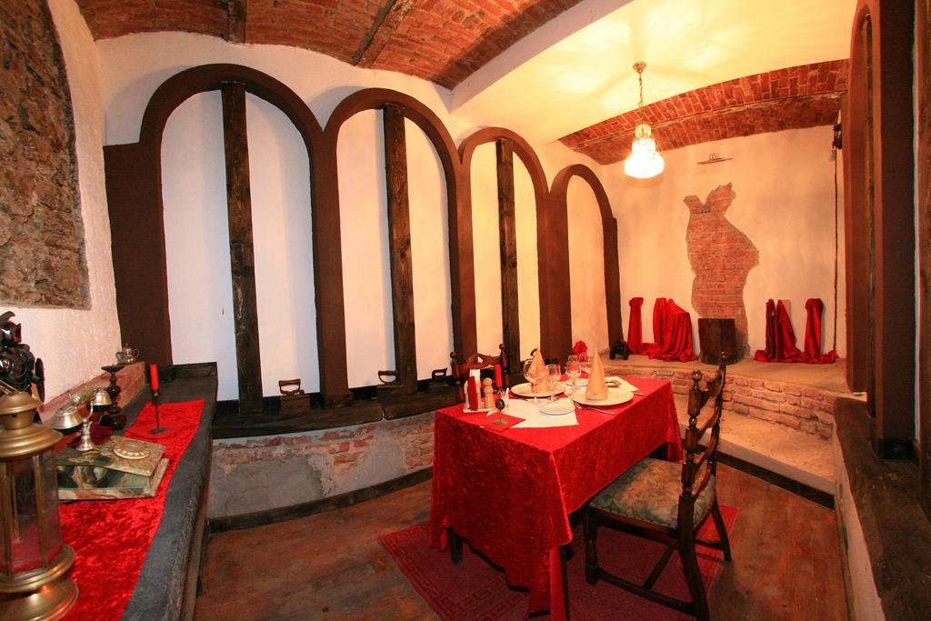 Castelul Lupilor Hotel Kéménd Kültér fotó