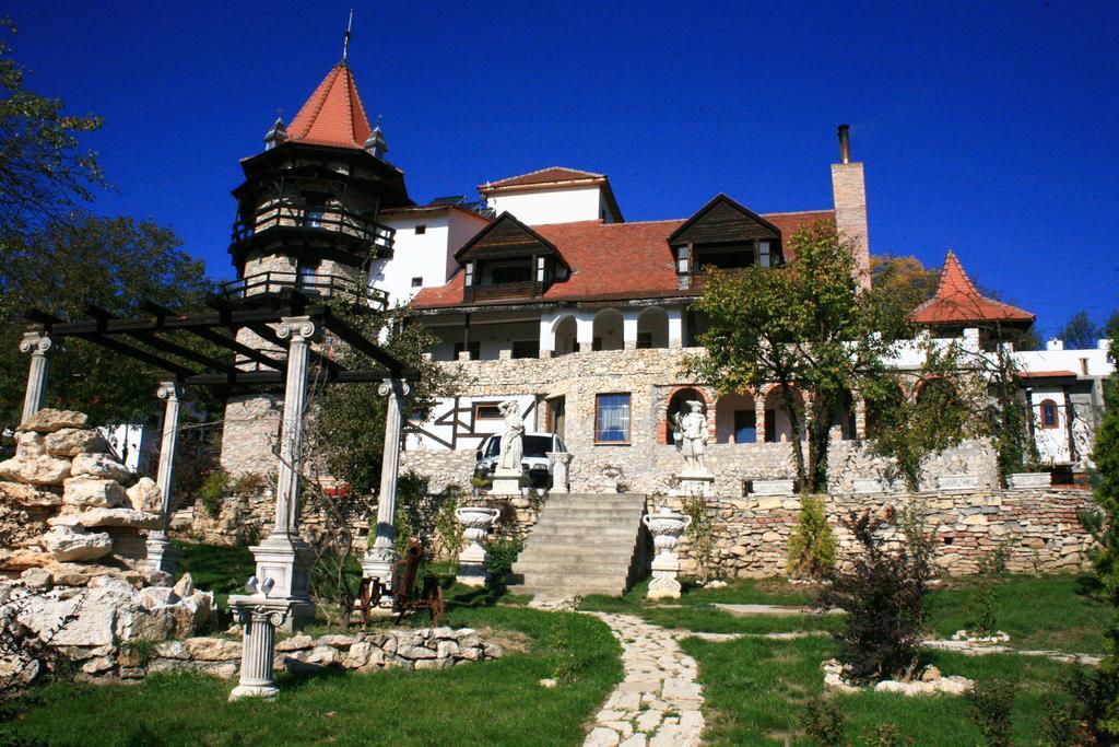 Castelul Lupilor Hotel Kéménd Kültér fotó