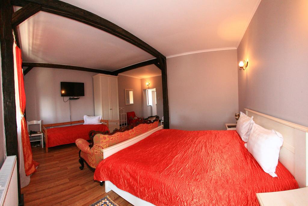 Castelul Lupilor Hotel Kéménd Szoba fotó